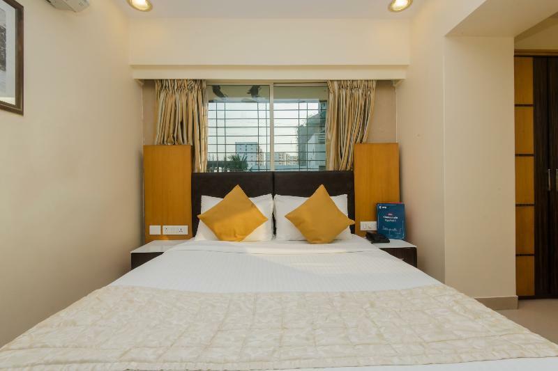 Oyo 10007 Hotel Grace Residency Bombaim Exterior foto