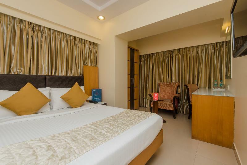 Oyo 10007 Hotel Grace Residency Bombaim Exterior foto
