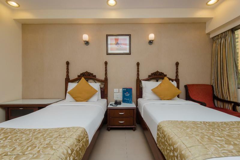 Oyo 10007 Hotel Grace Residency Bombaim Exterior foto