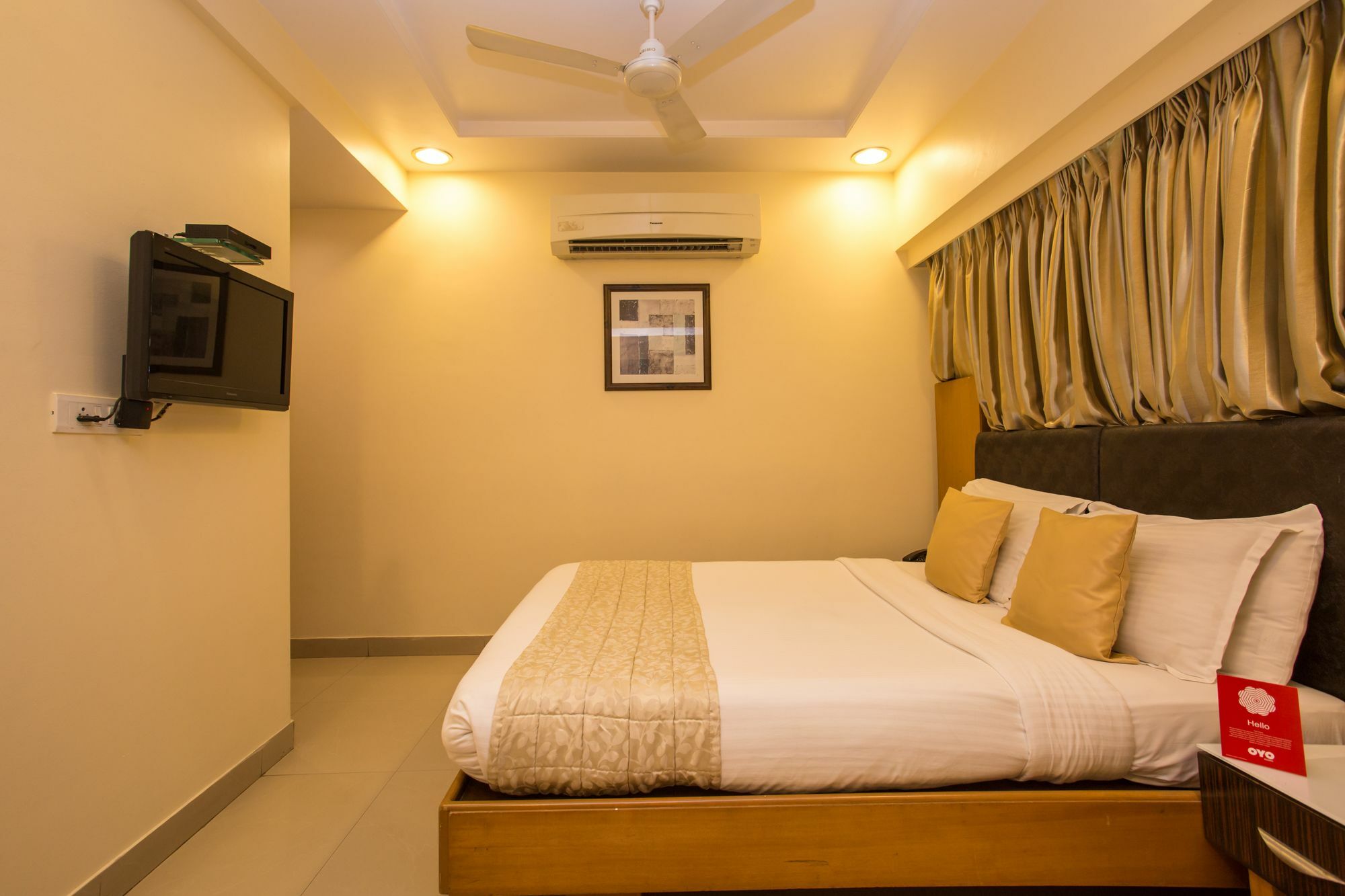 Oyo 10007 Hotel Grace Residency Bombaim Exterior foto