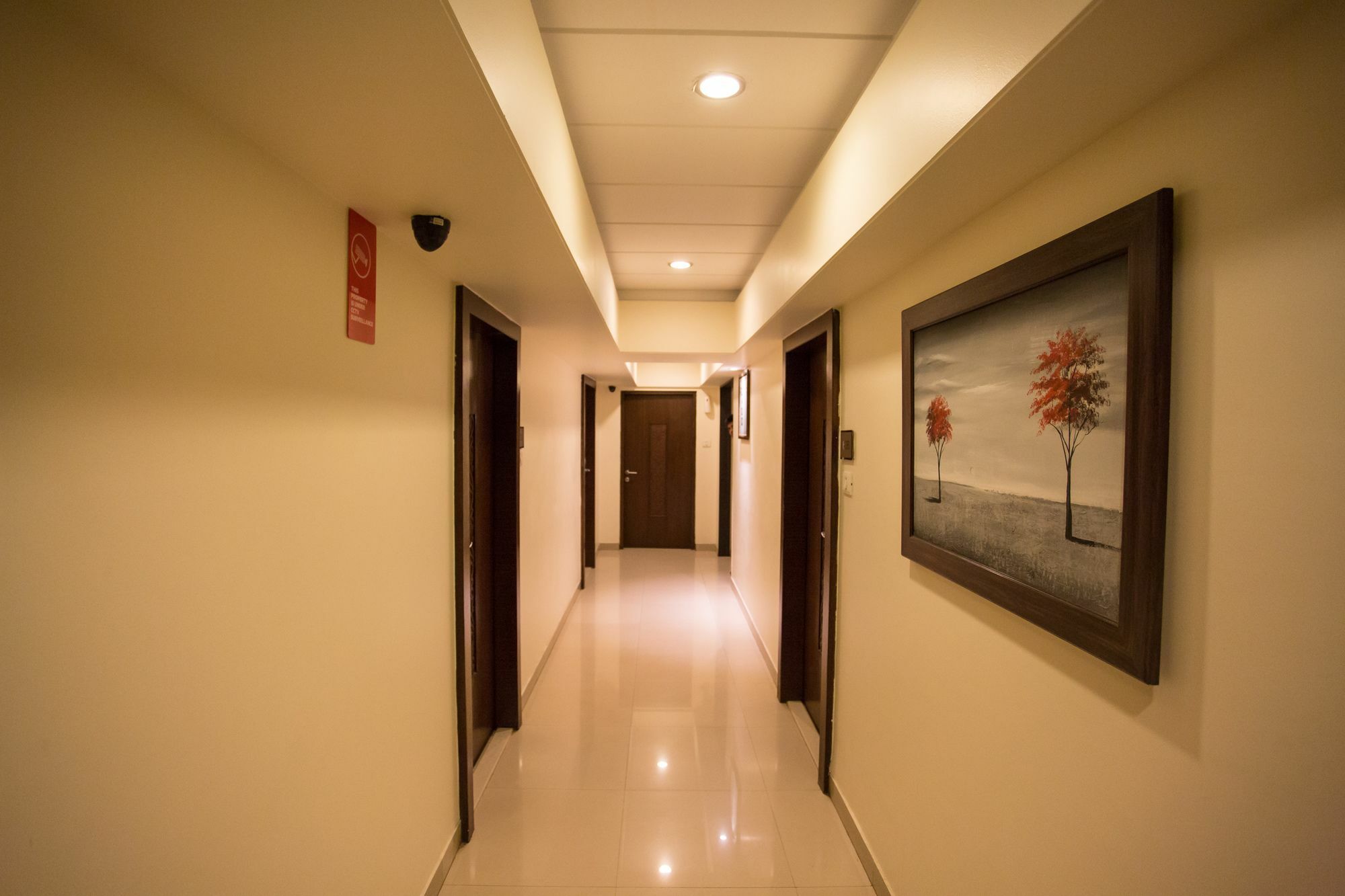 Oyo 10007 Hotel Grace Residency Bombaim Exterior foto