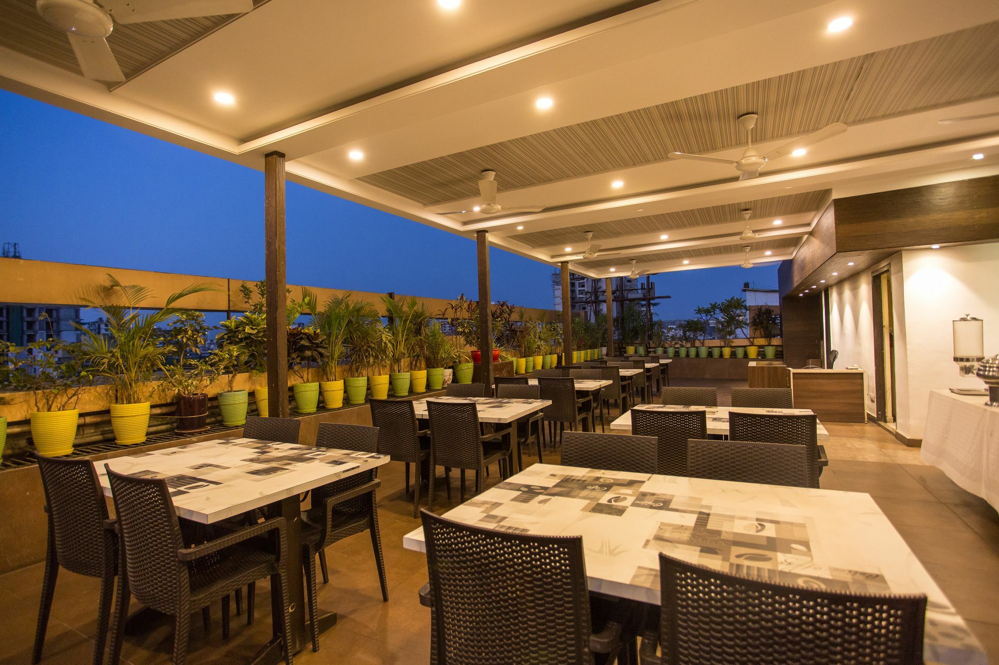 Oyo 10007 Hotel Grace Residency Bombaim Exterior foto
